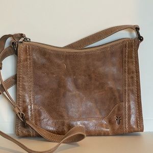 NWOT Frye Melissa Zip Italian Leather Crossbody Light Brown
